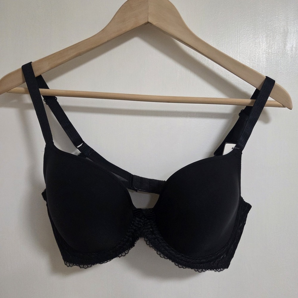 Wacoal Black T-Shirt Bra with Lace Trim